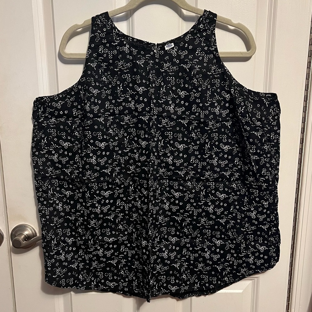 Old Navy Modal Loose Fit Casual Buttoned Tank Top